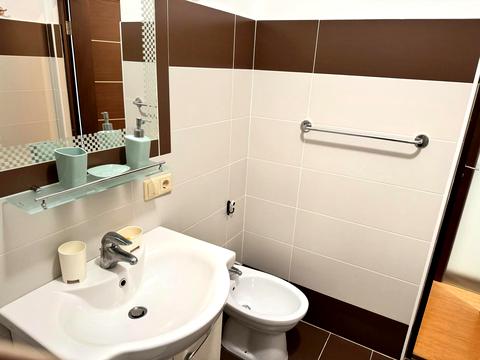 квартира за адресою Залізнична вул., 7в