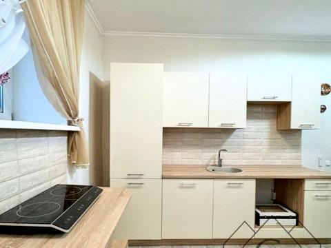 комерційна за адресою Кленова вул., 45-А