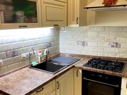 квартира за адресою Леонтовича вул. (Бєлінського), 4