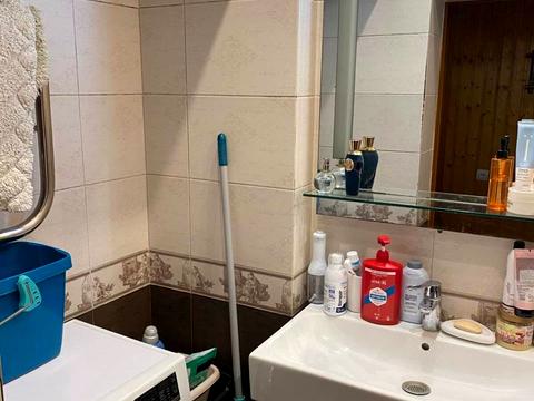 квартира за адресою Леонтовича вул. (Бєлінського), 4