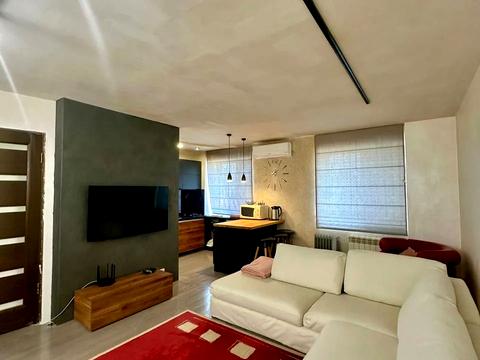 квартира за адресою Академіка Янгеля вул., 10