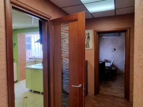 квартира за адресою Лариси Руденко вул., 10