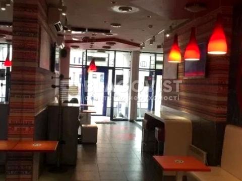 комерційна за адресою Саксаганського вул., 68/21