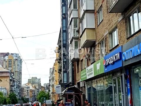 комерційна за адресою Саксаганського вул., 68/21