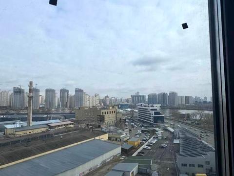 квартира за адресою Дніпровська набережна вул., 17-А