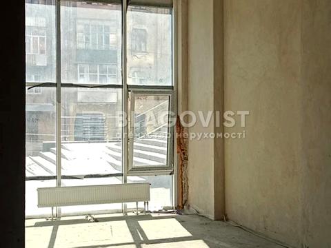 комерційна за адресою Загорівська вул. (Багговутівська), 25