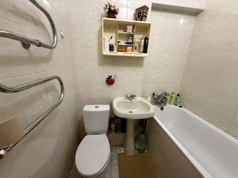 квартира за адресою Василя Симоненка вул. (Таманська), 1-Б