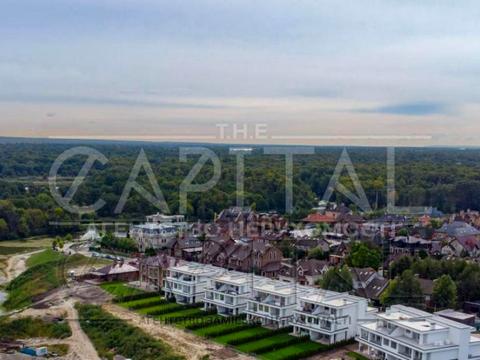 будинок за адресою с. Козин, Золотоворітська вул., 1