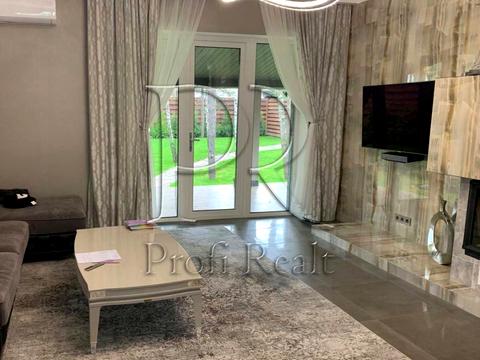 будинок за адресою Ірпінський луг вулиця