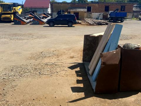 комерційна за адресою Братів Лисиків вул., 1