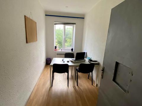 комерційна за адресою Братів Лисиків вул., 1