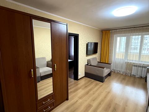 квартира за адресою Лариси Руденко вул., 10-Б