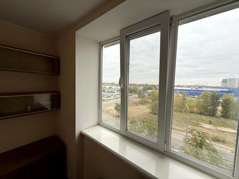 квартира за адресою Лариси Руденко вул., 10-Б