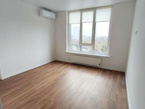 комерційна за адресою Василя Стуса вул., 35-Б