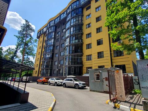 комерційна за адресою Київська вул., 73