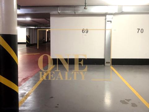 паркомісце за адресою Володимирська вул., 20/1-Б