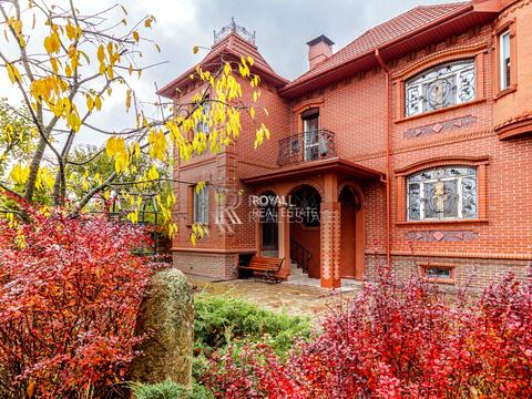 будинок за адресою Богатирська вул.