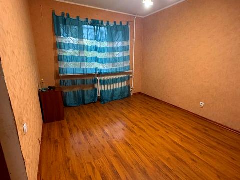 квартира за адресою Космонавтів вул., 44