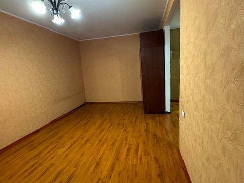 квартира за адресою Космонавтів вул., 44