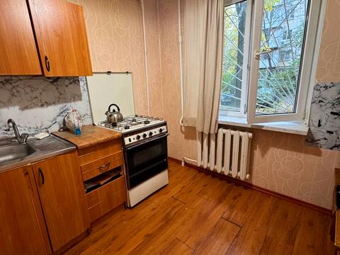 квартира за адресою Космонавтів вул., 44