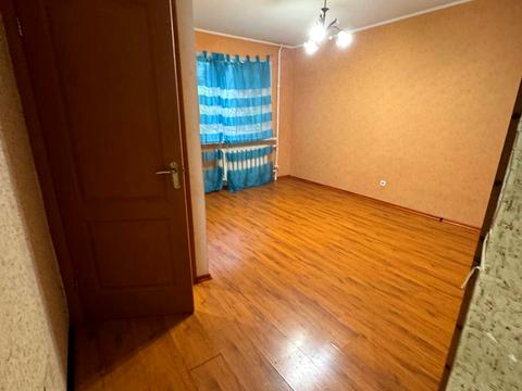 квартира за адресою Космонавтів вул., 44