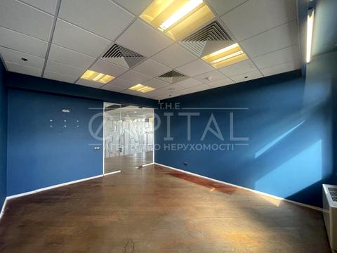 комерційна за адресою Богдана Хмельницького вул., 52