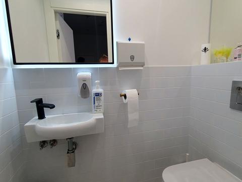 комерційна за адресою Кірічека вул., 5