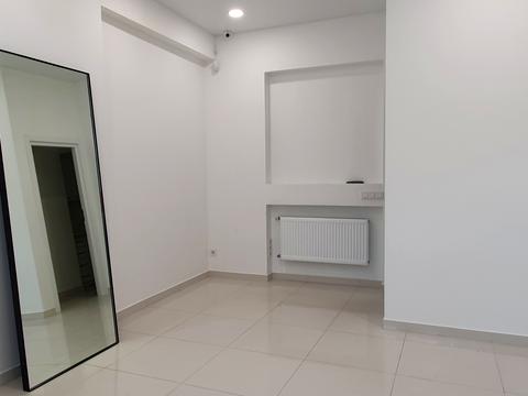 комерційна за адресою Кірічека вул., 5