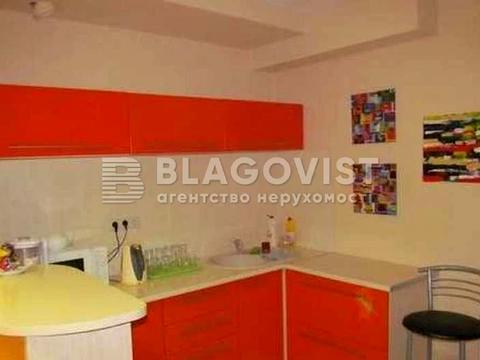 комерційна за адресою Микільсько-Ботанічна вул., 1/16