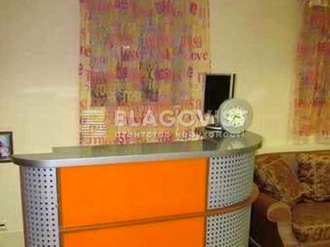 комерційна за адресою Микільсько-Ботанічна вул., 1/16