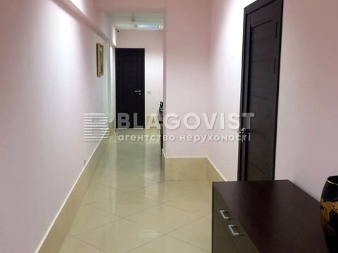 комерційна за адресою Микільсько-Ботанічна вул., 1/16