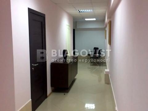 комерційна за адресою Микільсько-Ботанічна вул., 1/16