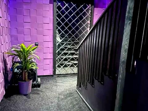 коммерческая по адресу Антоновича ул. (Горького), 50