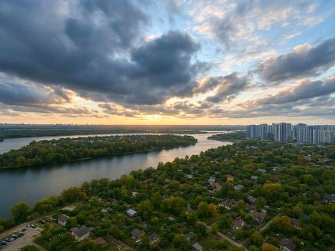 квартира за адресою Дніпровська набережна вул., 20-Б