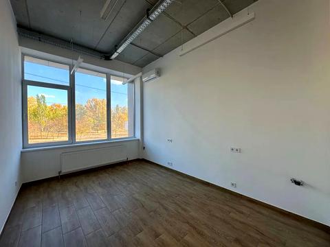 коммерческая по адресу Набережная Победы ул., 112