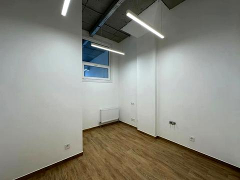 коммерческая по адресу Набережная Победы ул., 112