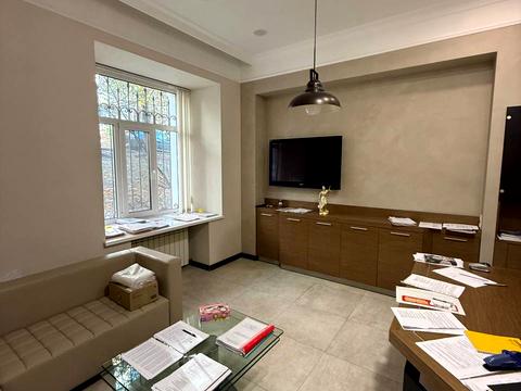 коммерческая по адресу Предславинская ул., 30