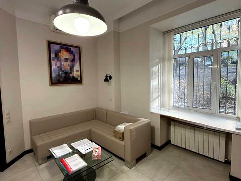 коммерческая по адресу Предславинская ул., 30