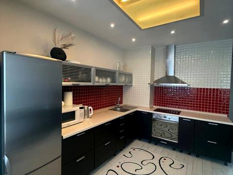 квартира за адресою Митрополита Андрея Шептицького вул. (Анатолія Луначарського), 10