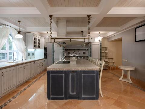 будинок за адресою Набережна