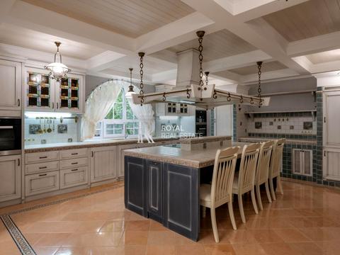 будинок за адресою Набережна