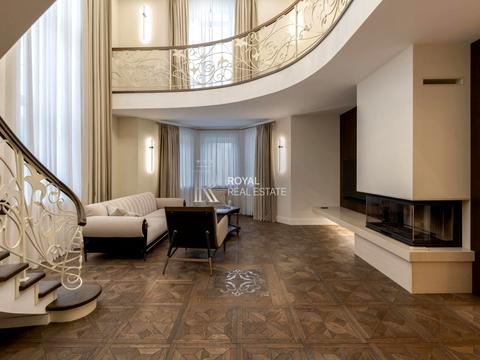 будинок за адресою Набережна