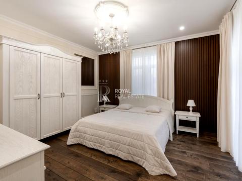 будинок за адресою Набережна