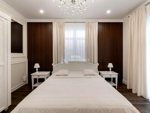 будинок за адресою Набережна