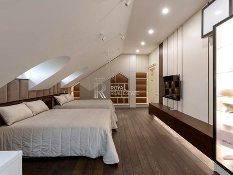 будинок за адресою Набережна