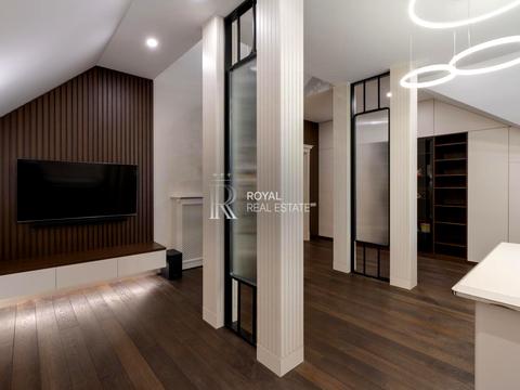 будинок за адресою Набережна