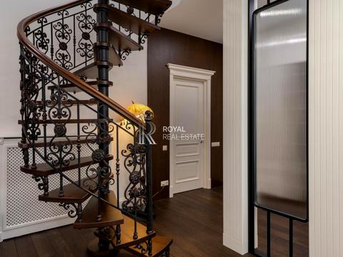 будинок за адресою Набережна