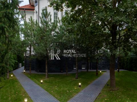 будинок за адресою Набережна