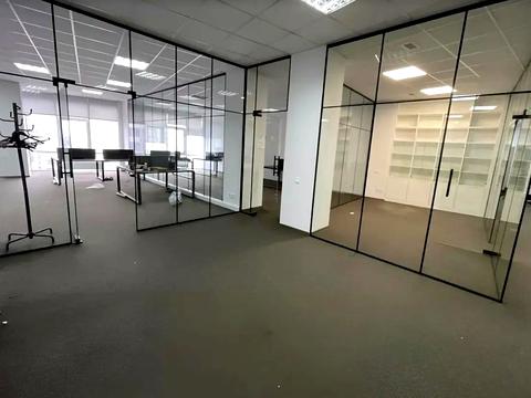 комерційна за адресою Євгена Коновальця вул. (Щорса), 36-Д