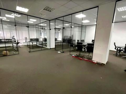 комерційна за адресою Євгена Коновальця вул. (Щорса), 36-Д